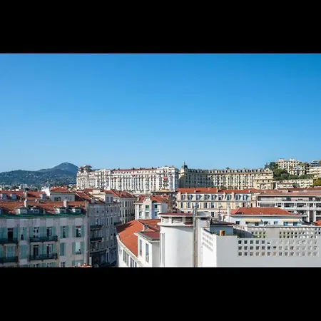 Superbe 2 Pieces Avec Balcons ! Apartment *