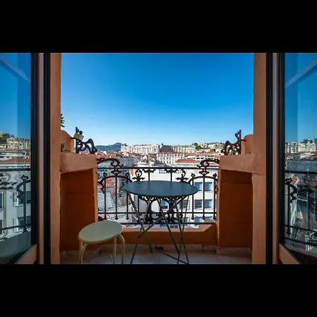 Appartement Superbe 2 Pieces Avec Balcons ! Nice